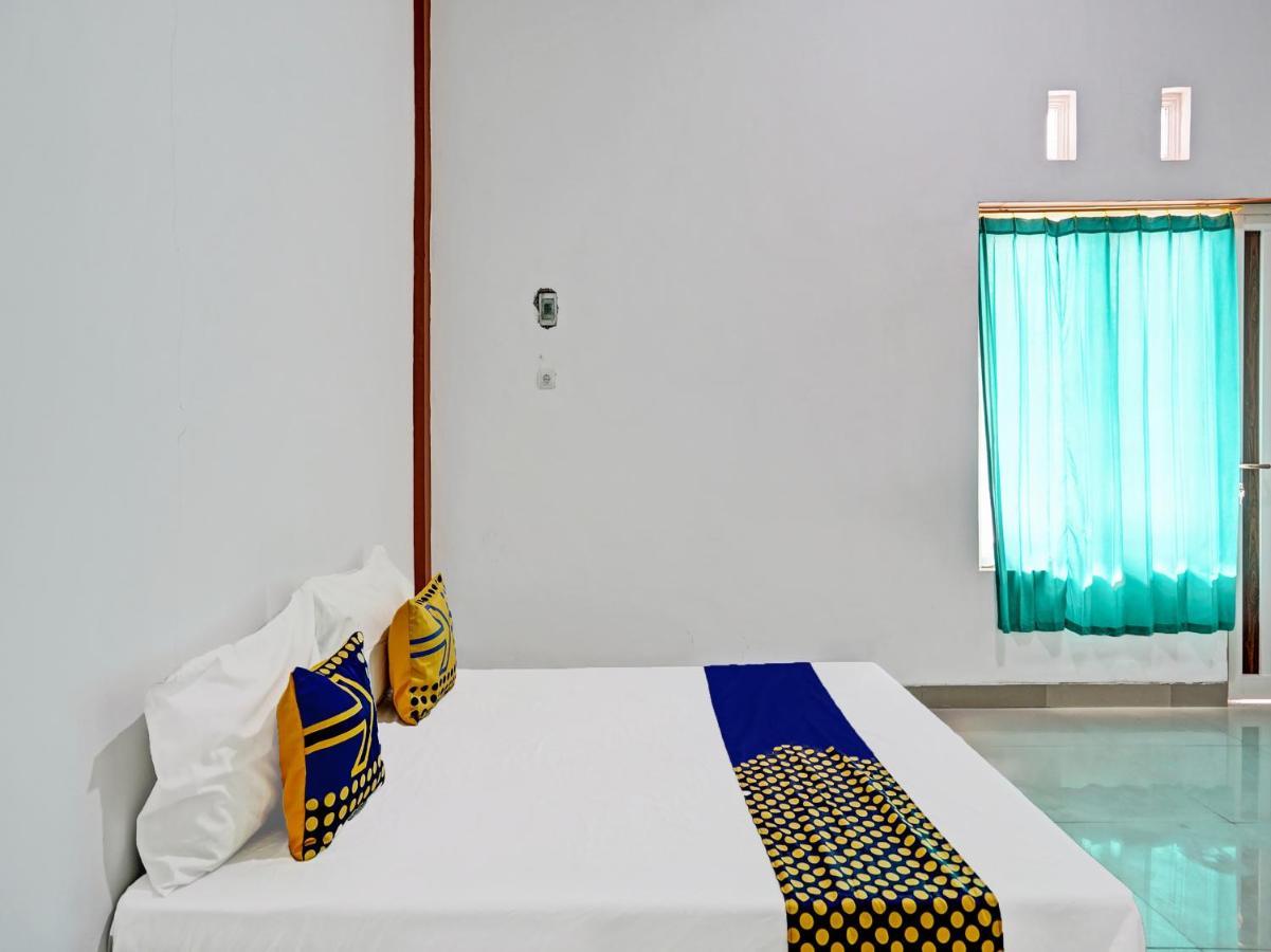 Oyo 92006 Kost Sejahtera Syariah Hotell Sidoarjo Exteriör bild